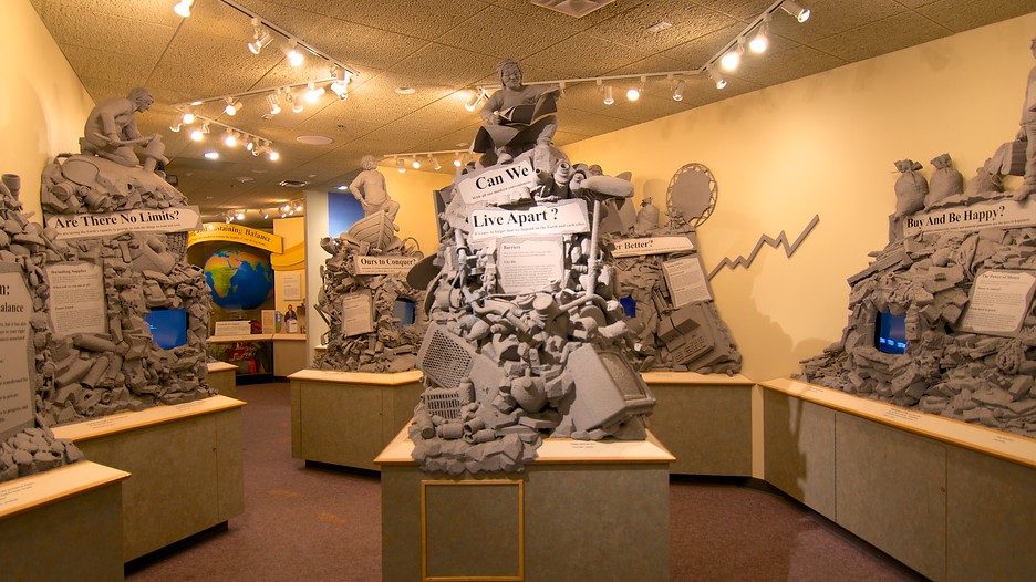 https://mdw-travel-data-us-east-1.s3.amazonaws.com/img/country/Canada/Royal-Saskatchewan-Museum/img_01.jpg