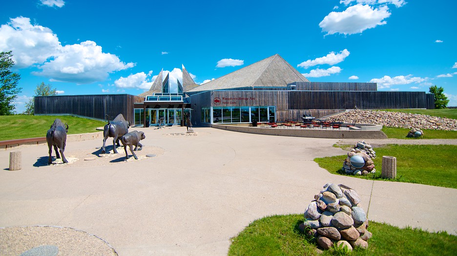 https://mdw-travel-data-us-east-1.s3.amazonaws.com/img/country/Canada/Saskatoon-Wanuskewin-West-RV-Park/img_02.jpg