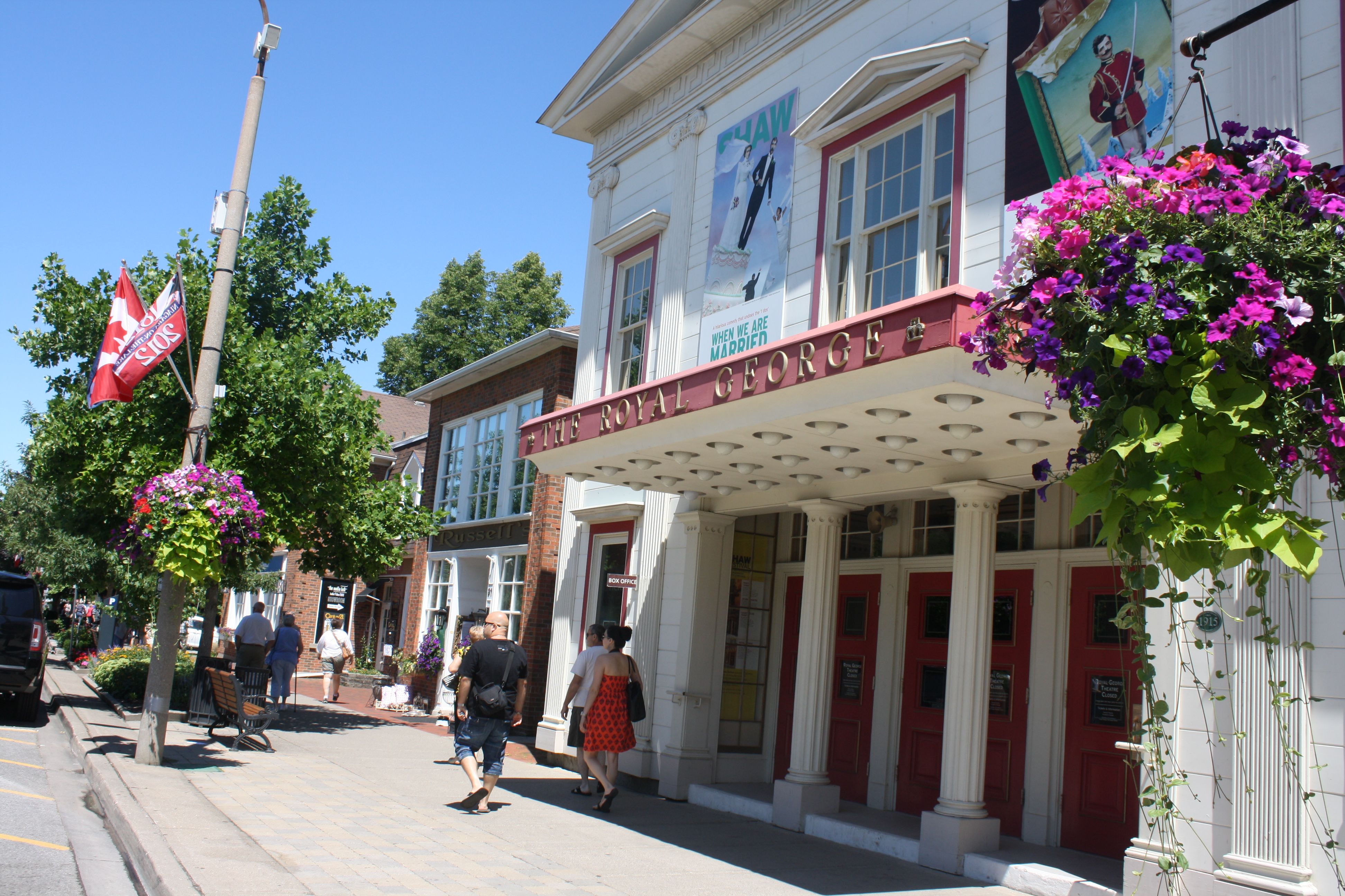 https://mdw-travel-data-us-east-1.s3.amazonaws.com/img/country/Canada/Shaw-Festival-Theatre/img_02.jpg