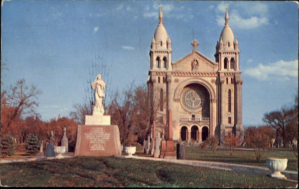 https://mdw-travel-data-us-east-1.s3.amazonaws.com/img/country/Canada/St-Boniface-Cathedral/img_02.jpg