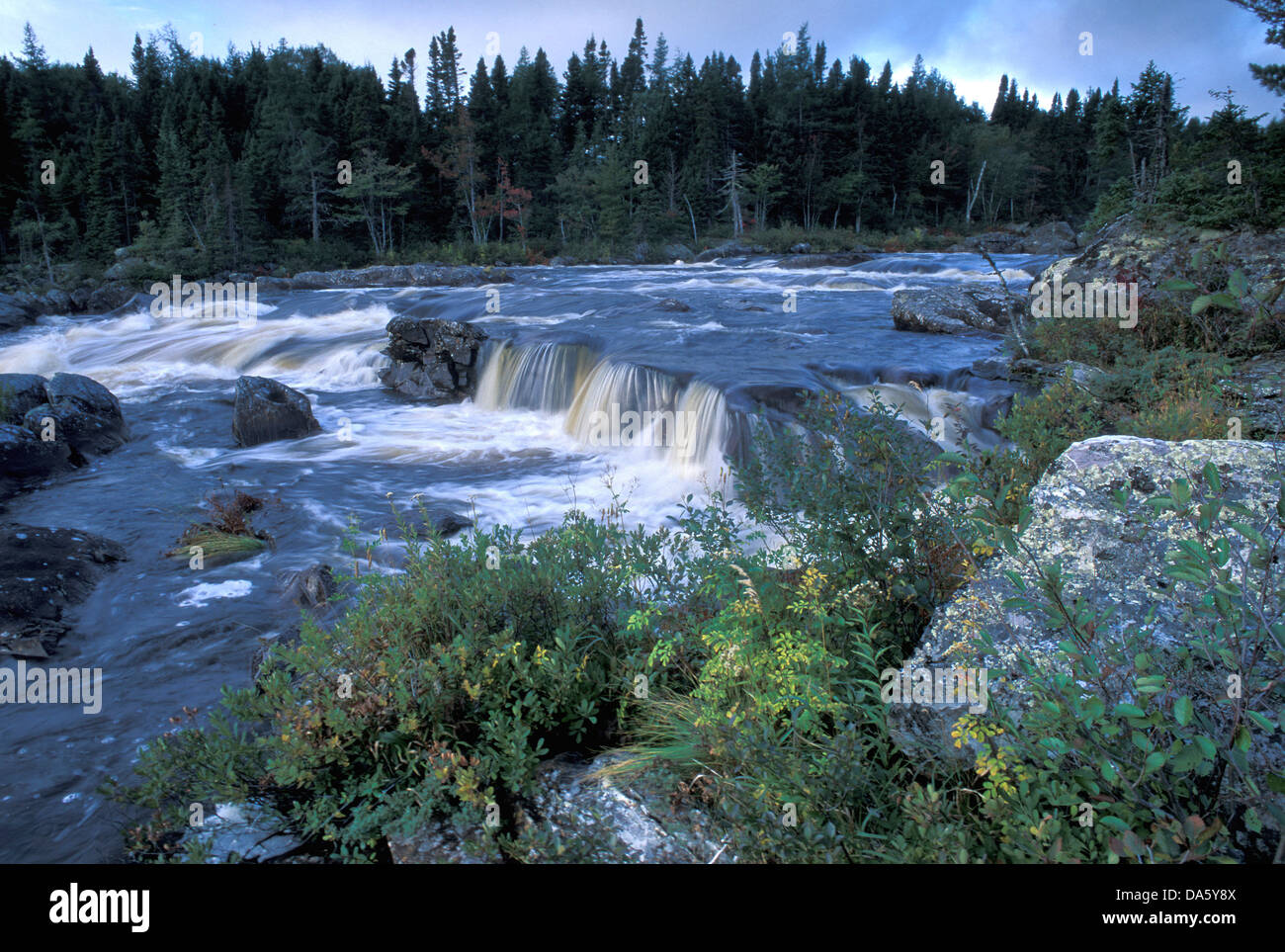 https://mdw-travel-data-us-east-1.s3.amazonaws.com/img/country/Canada/Terra-Nova-National-Park/img_01.jpg