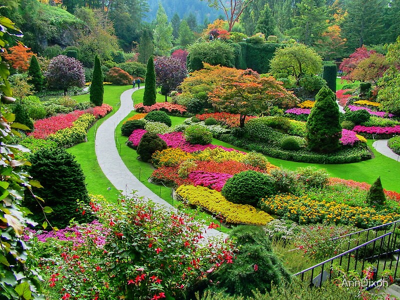 https://mdw-travel-data-us-east-1.s3.amazonaws.com/img/country/Canada/The-Butchart-Gardens/img_02.jpg