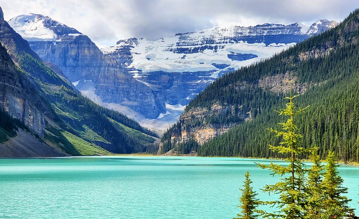 https://mdw-travel-data-us-east-1.s3.amazonaws.com/img/country/Canada/The-Rooms-Cafe/img_01.jpg