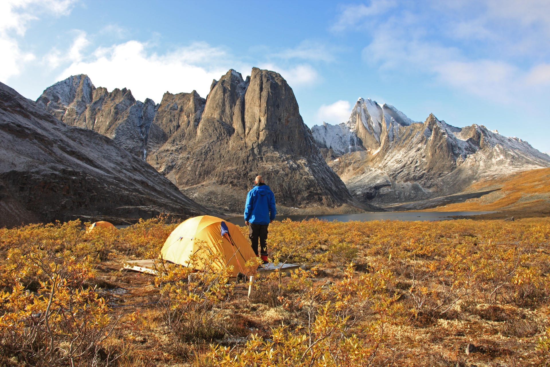 https://mdw-travel-data-us-east-1.s3.amazonaws.com/img/country/Canada/Tombstone-Territorial-Park/img_01.jpg