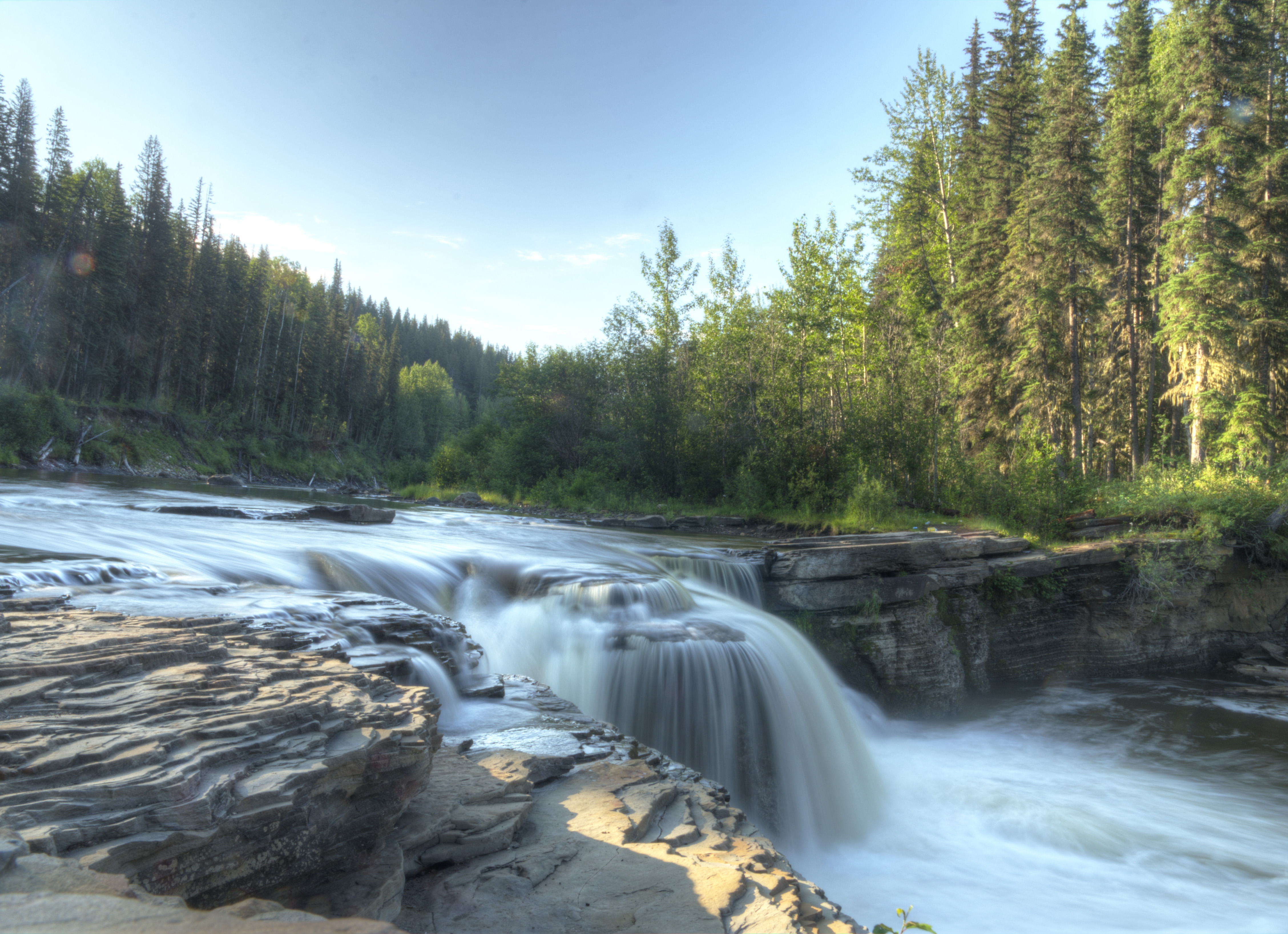 https://mdw-travel-data-us-east-1.s3.amazonaws.com/img/country/Canada/Tumbler-Ridge/img_03.jpg