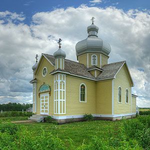 https://mdw-travel-data-us-east-1.s3.amazonaws.com/img/country/Canada/Ukrainian-Cultural-Heritage-Village/img_01.jpg