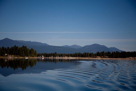https://mdw-travel-data-us-east-1.s3.amazonaws.com/img/country/Canada/Wasa-Lake-Provincial-Park/img_02.jpg