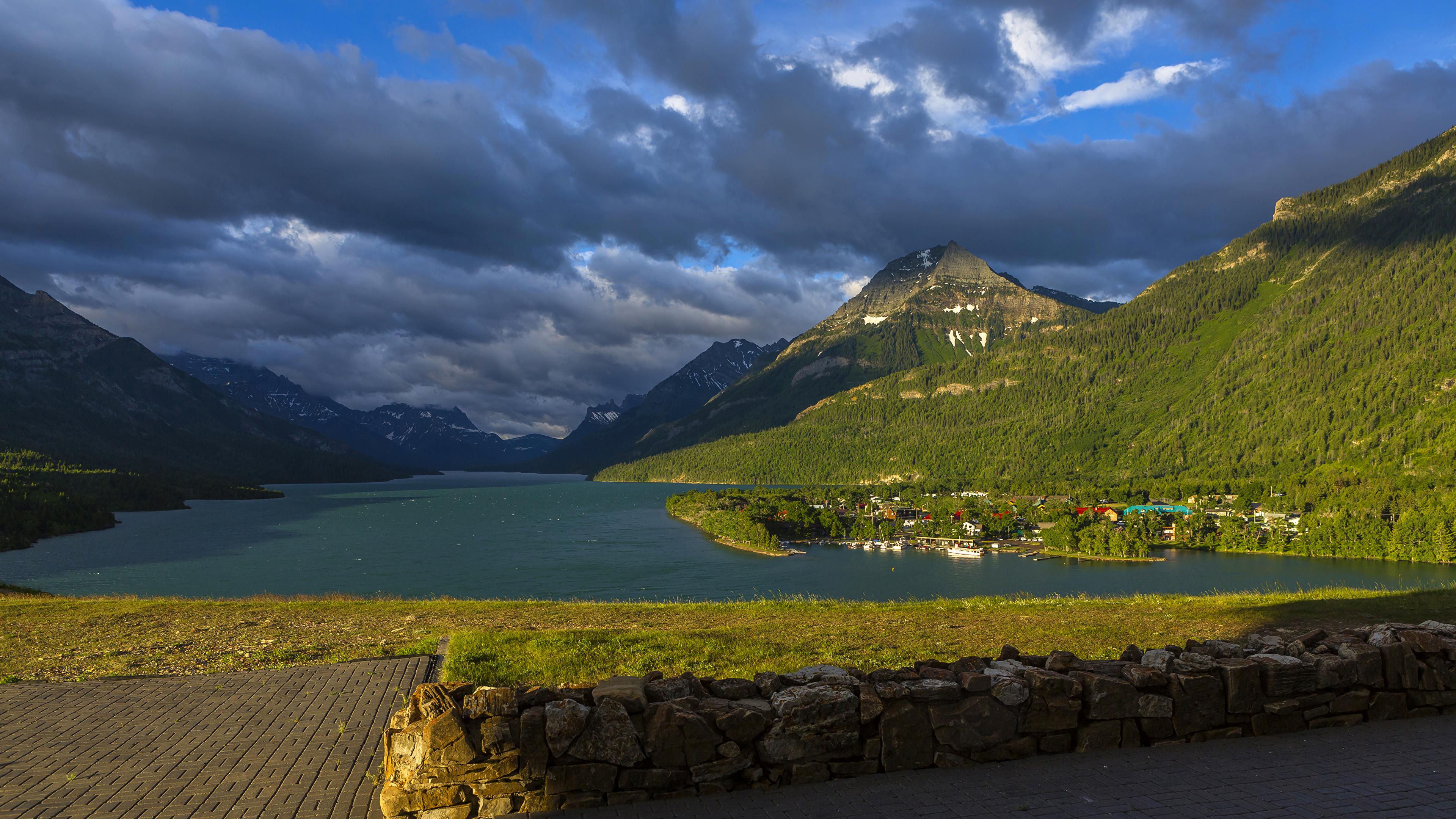 https://mdw-travel-data-us-east-1.s3.amazonaws.com/img/country/Canada/Waterton-Lakes-National-Park/img_01.jpg