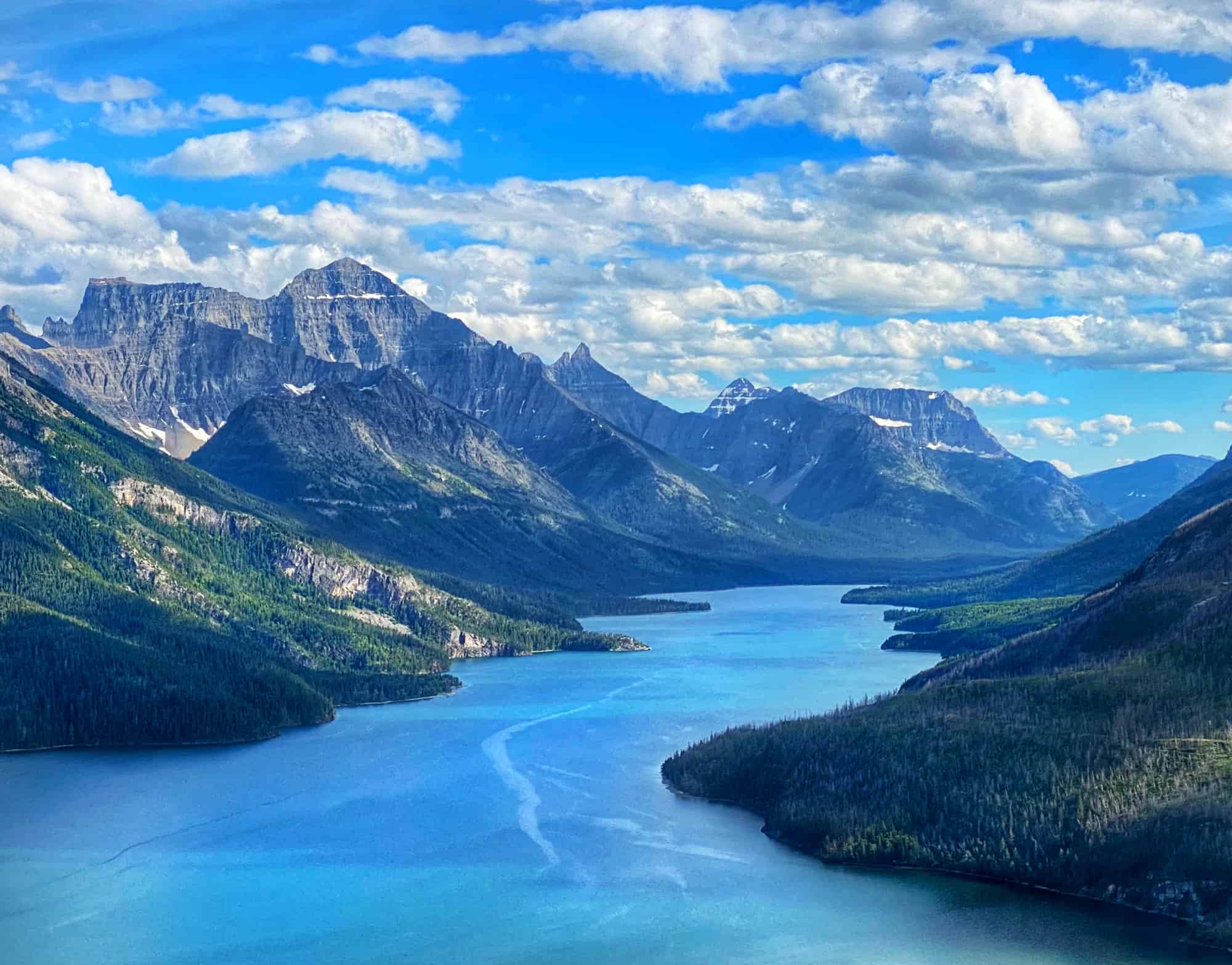 https://mdw-travel-data-us-east-1.s3.amazonaws.com/img/country/Canada/Waterton-Lakes-National-Park/img_03.jpg