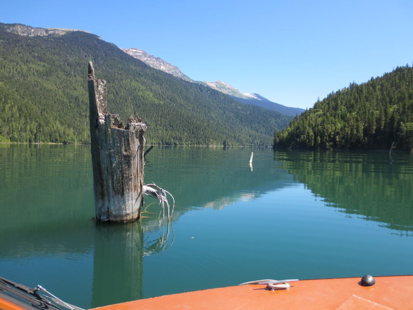 https://mdw-travel-data-us-east-1.s3.amazonaws.com/img/country/Canada/Wells-Gray-Provincial-Park/img_04.jpg