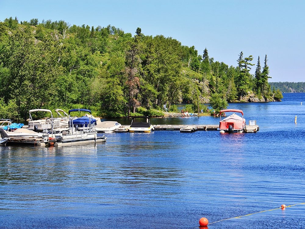 https://mdw-travel-data-us-east-1.s3.amazonaws.com/img/country/Canada/Whiteshell-Provincial-Park/img_03.jpg