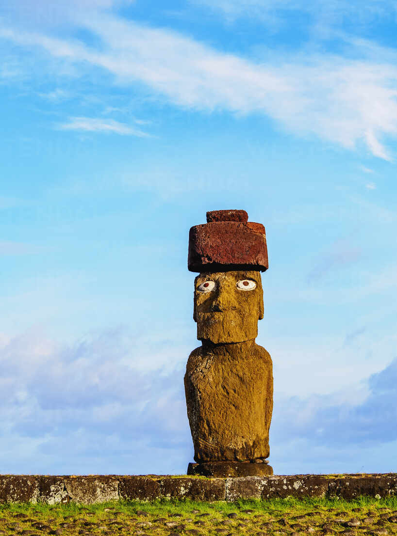 https://mdw-travel-data-us-east-1.s3.amazonaws.com/img/country/Chile/Ahu-Ko-Te-Riku/img_00.jpg