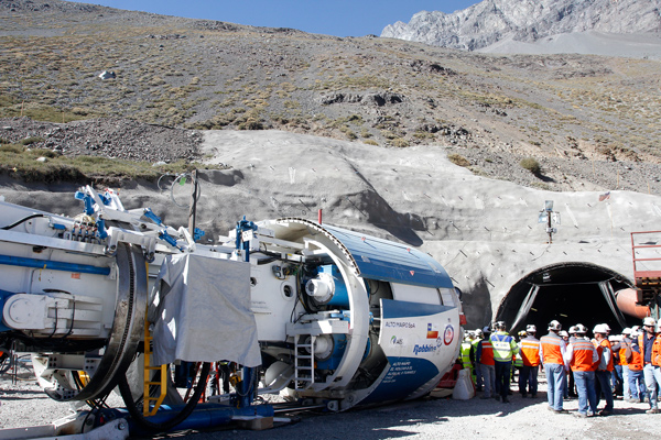 https://mdw-travel-data-us-east-1.s3.amazonaws.com/img/country/Chile/Alto-Maipo-Hydroelectric-Power-Plant/img_01.jpg