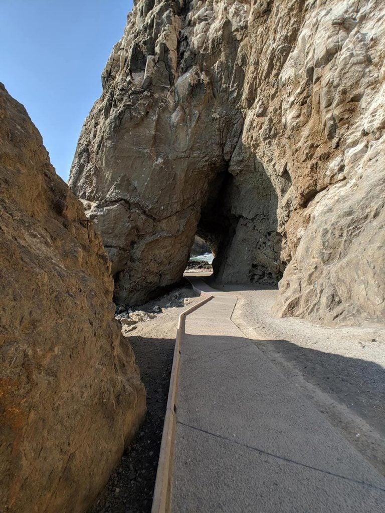 https://mdw-travel-data-us-east-1.s3.amazonaws.com/img/country/Chile/Anzota-Caves/img_03.jpg