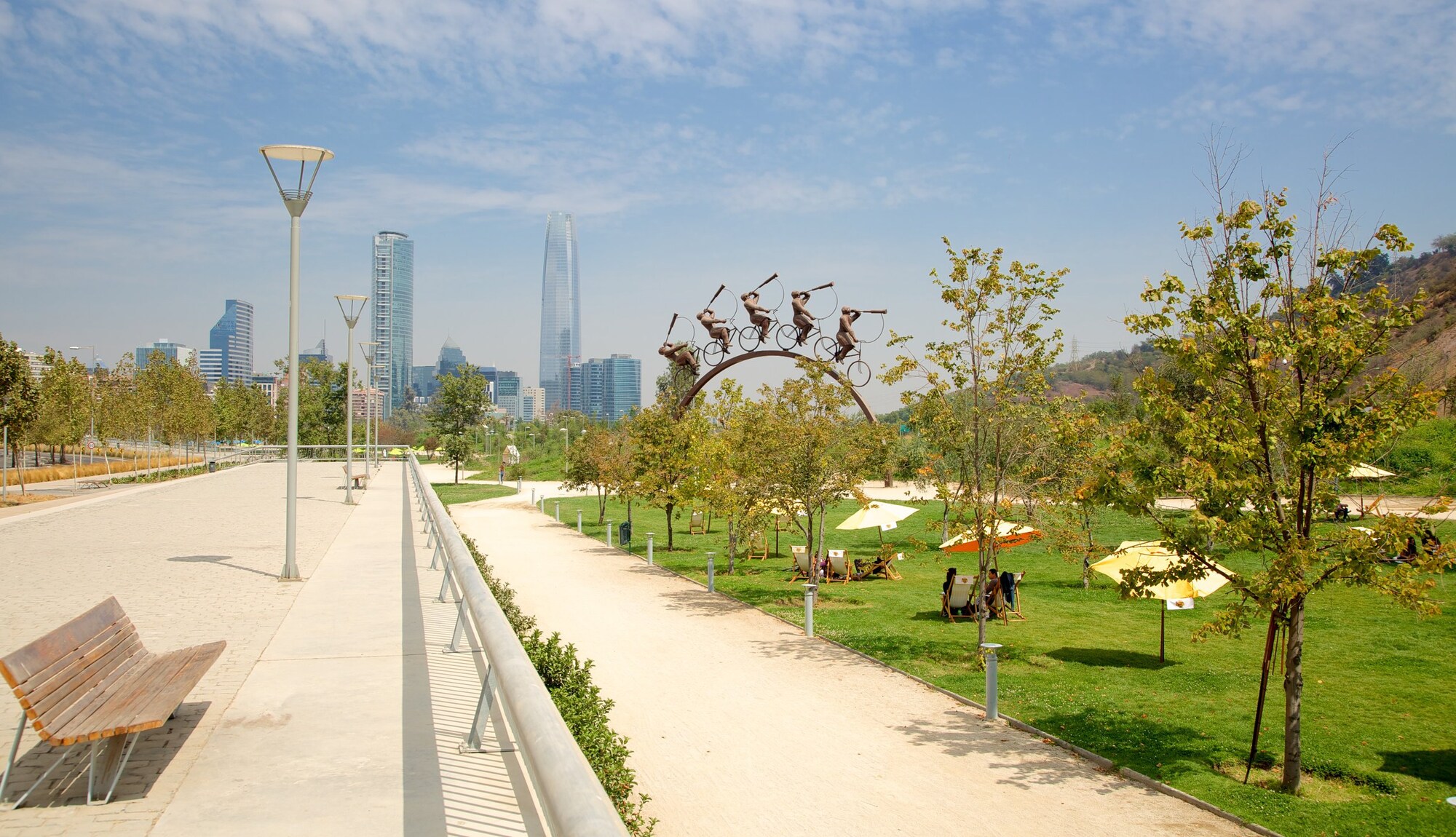 https://mdw-travel-data-us-east-1.s3.amazonaws.com/img/country/Chile/Bicentennial-Park/img_03.jpg