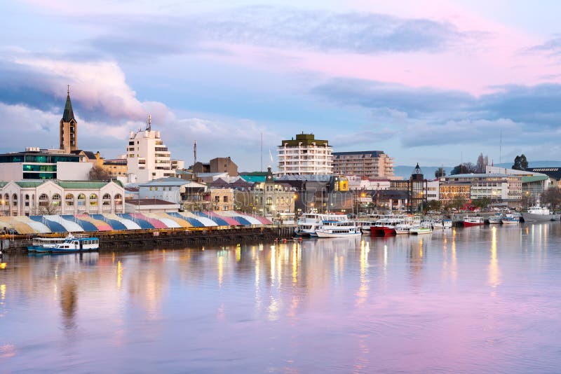 https://mdw-travel-data-us-east-1.s3.amazonaws.com/img/country/Chile/Calle-Calle-River/img_01.jpg