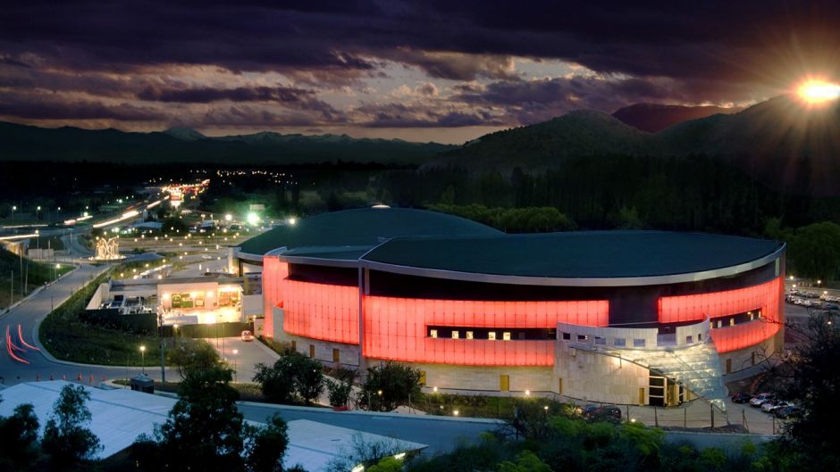 https://mdw-travel-data-us-east-1.s3.amazonaws.com/img/country/Chile/Casino-Monticello/img_02.jpg