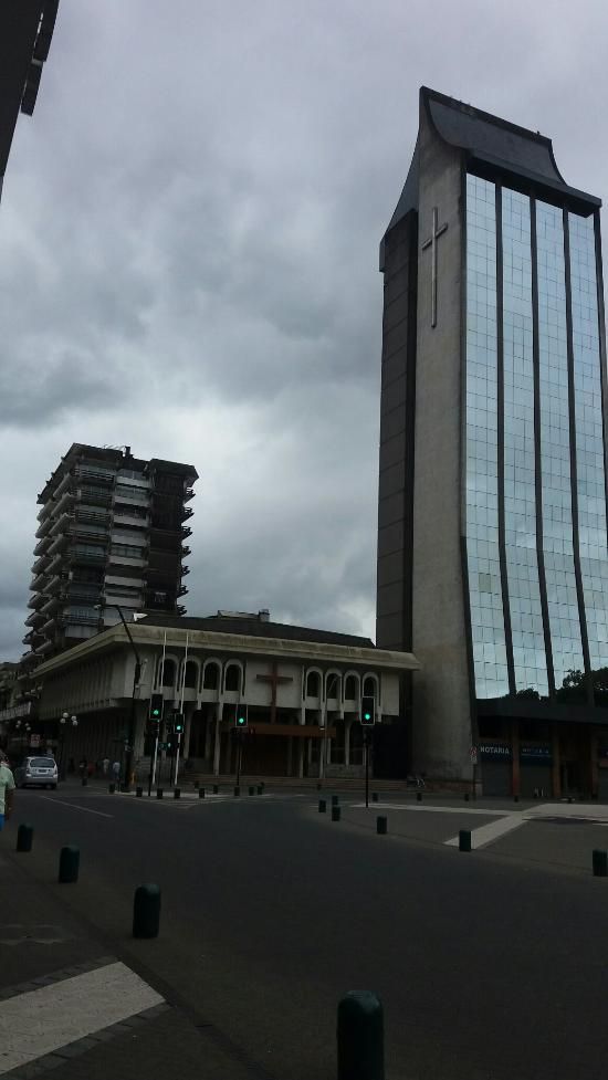 https://mdw-travel-data-us-east-1.s3.amazonaws.com/img/country/Chile/Catedral-San-Jose-de-Temuco/img_01.jpg
