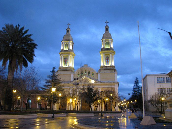 https://mdw-travel-data-us-east-1.s3.amazonaws.com/img/country/Chile/Catedral-de-Rancagua/img_01.jpg