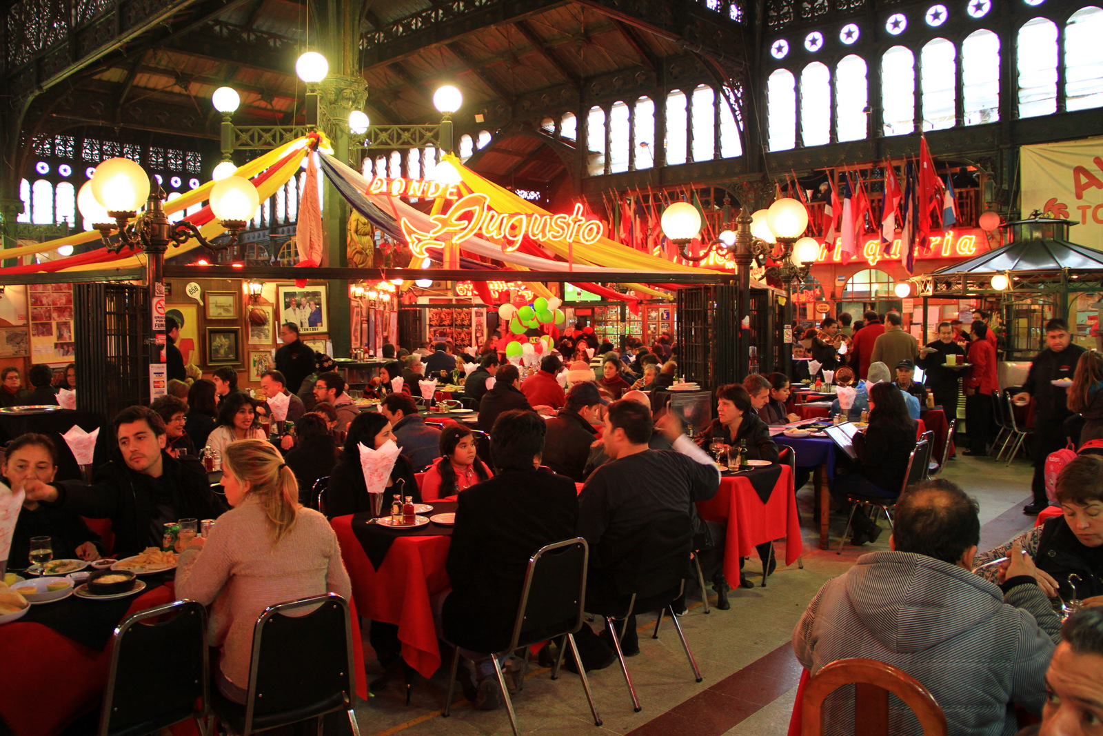 https://mdw-travel-data-us-east-1.s3.amazonaws.com/img/country/Chile/Central-Market-Mercado-Central/img_00.jpg
