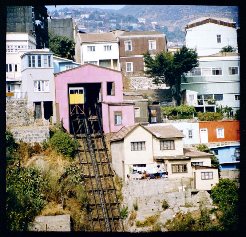https://mdw-travel-data-us-east-1.s3.amazonaws.com/img/country/Chile/Cerro-Bellavista/img_03.jpg