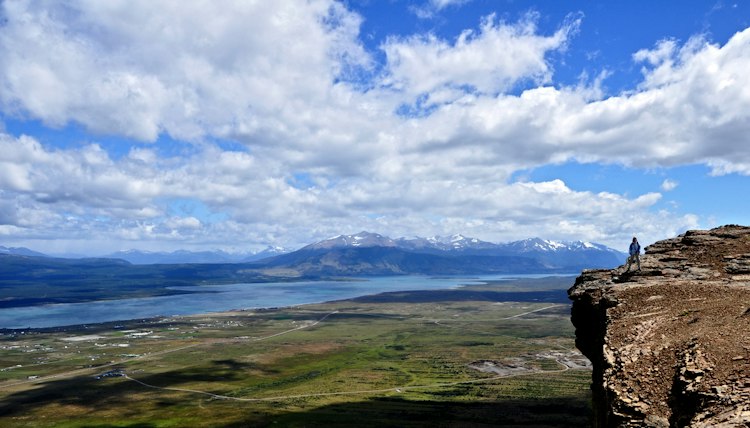 https://mdw-travel-data-us-east-1.s3.amazonaws.com/img/country/Chile/Cerro-Dorotea/img_00.jpg