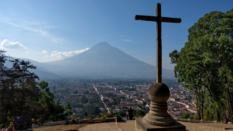 https://mdw-travel-data-us-east-1.s3.amazonaws.com/img/country/Chile/Cerro-de-la-Cruz/img_00.jpg