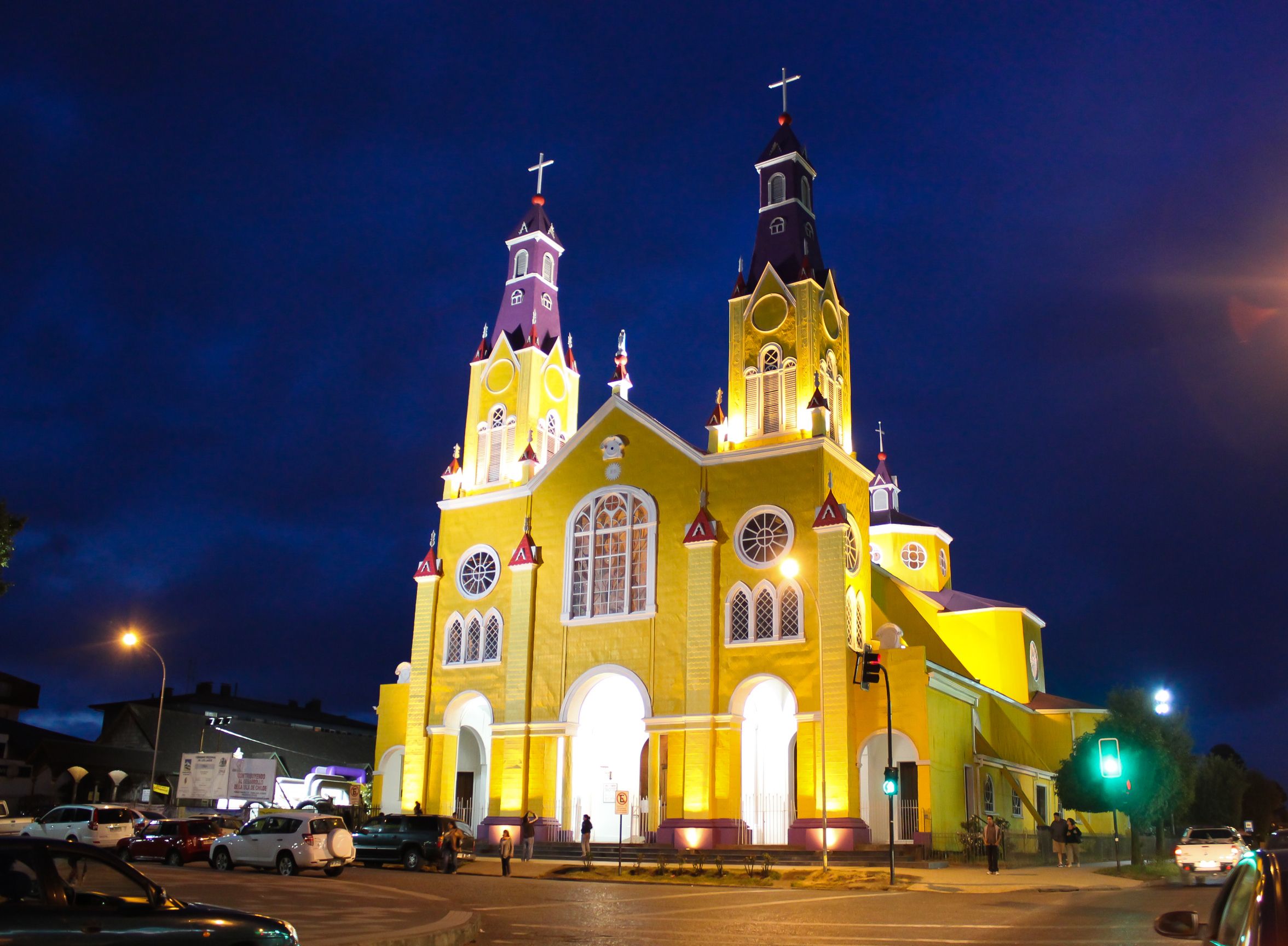 https://mdw-travel-data-us-east-1.s3.amazonaws.com/img/country/Chile/Church-of-San-Francisco/img_01.jpg