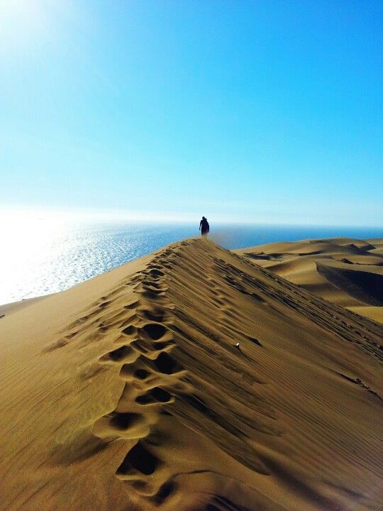 https://mdw-travel-data-us-east-1.s3.amazonaws.com/img/country/Chile/Dunas-de-Panama/img_03.jpg