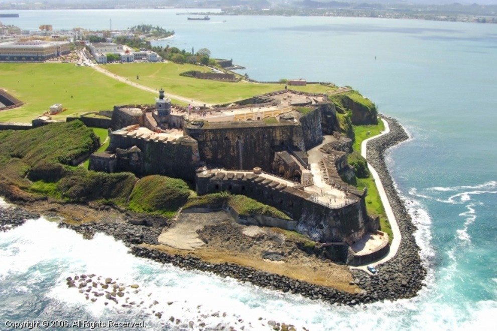 https://mdw-travel-data-us-east-1.s3.amazonaws.com/img/country/Chile/El-Morro-Belvedere/img_00.jpg