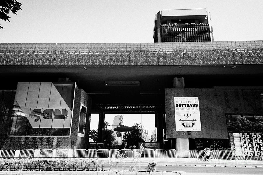 https://mdw-travel-data-us-east-1.s3.amazonaws.com/img/country/Chile/Gabriela-Mistral-Cultural-Center/img_03.jpg