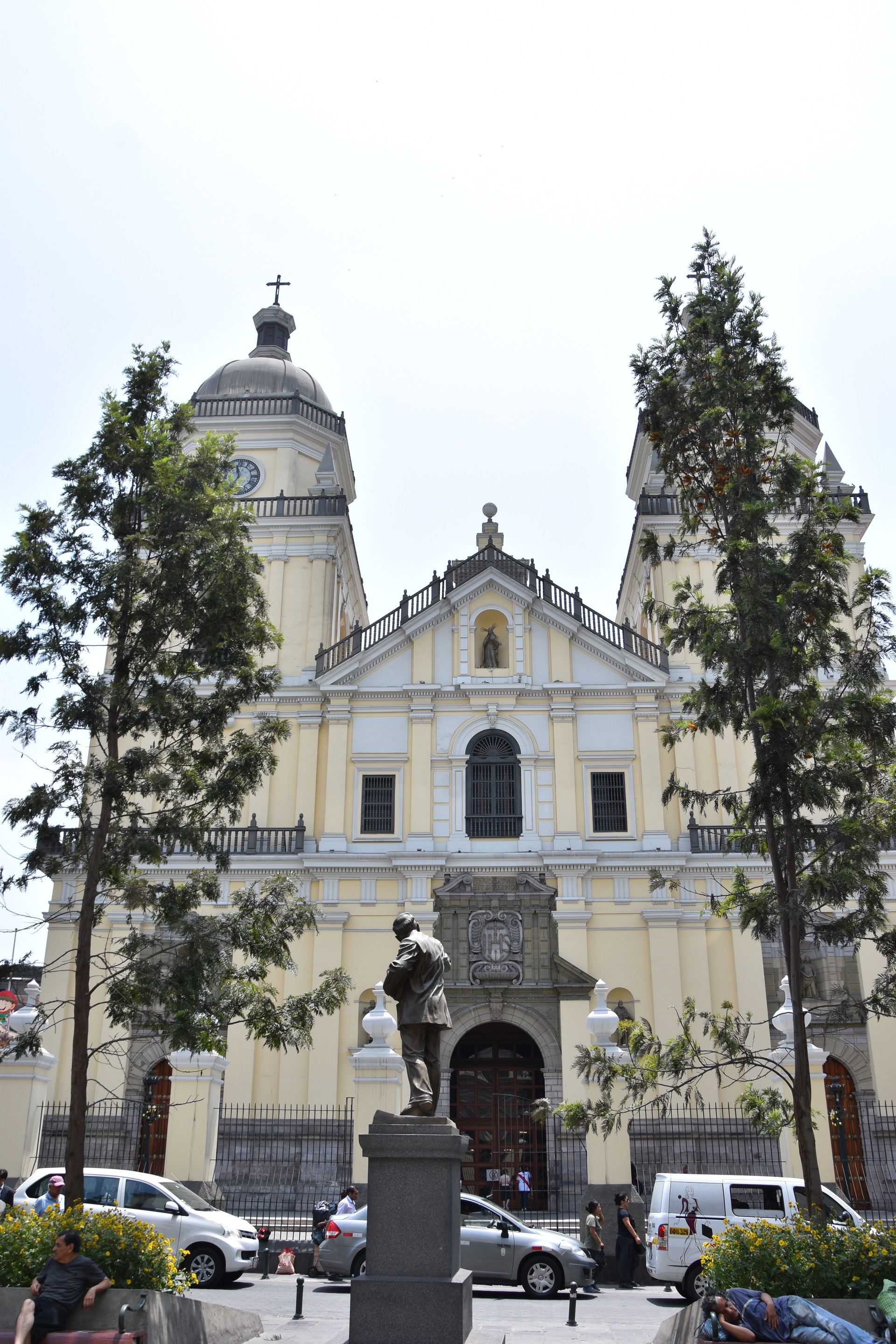 https://mdw-travel-data-us-east-1.s3.amazonaws.com/img/country/Chile/Iglesia-San-Pedro-de-Quillon/img_01.jpg