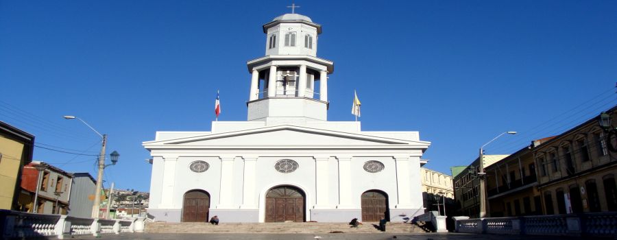 https://mdw-travel-data-us-east-1.s3.amazonaws.com/img/country/Chile/Iglesia-de-La-Matriz/img_02.jpg