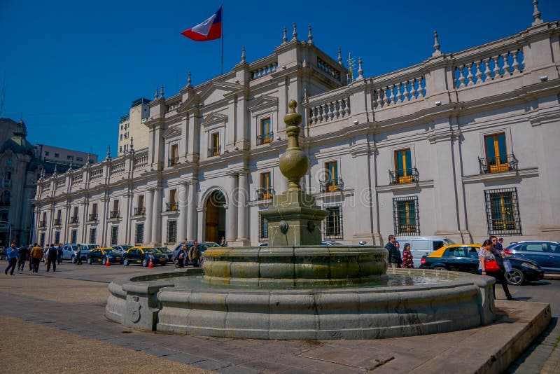 https://mdw-travel-data-us-east-1.s3.amazonaws.com/img/country/Chile/La-Moneda-Cultural-Center/img_01.jpg