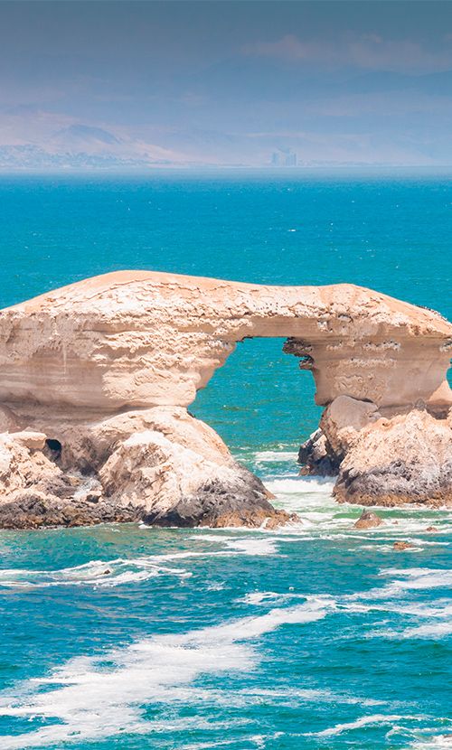 https://mdw-travel-data-us-east-1.s3.amazonaws.com/img/country/Chile/La-Portada-Natural-Monument/img_01.jpg