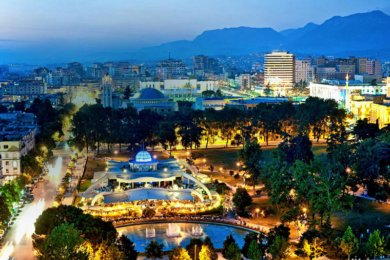 https://mdw-travel-data-us-east-1.s3.amazonaws.com/img/country/Chile/La-Tirana/img_02.jpg