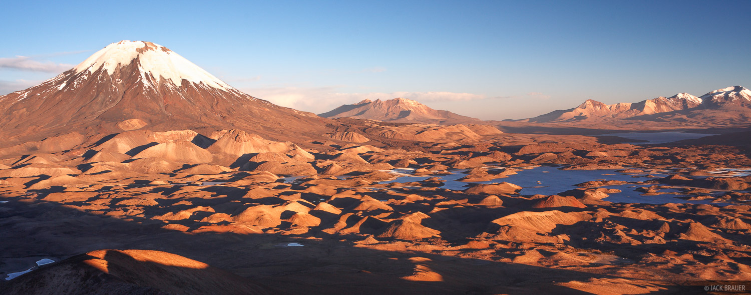 https://mdw-travel-data-us-east-1.s3.amazonaws.com/img/country/Chile/Lago-Cotacotani/img_01.jpg