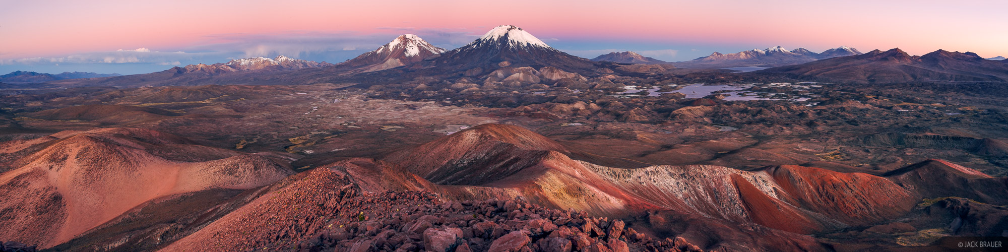 https://mdw-travel-data-us-east-1.s3.amazonaws.com/img/country/Chile/Lago-Cotacotani/img_03.jpg