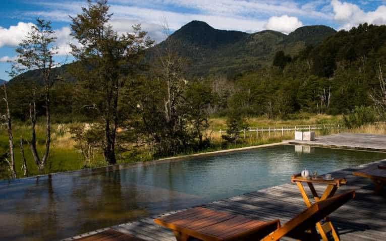 https://mdw-travel-data-us-east-1.s3.amazonaws.com/img/country/Chile/Lahuen-Co-Thermal-Springs/img_02.jpg
