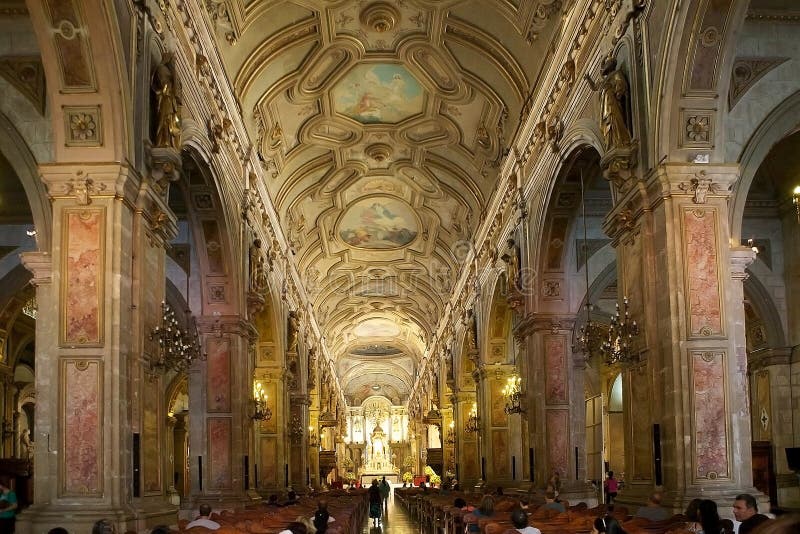 https://mdw-travel-data-us-east-1.s3.amazonaws.com/img/country/Chile/Metropolitan-Cathedral/img_01.jpg