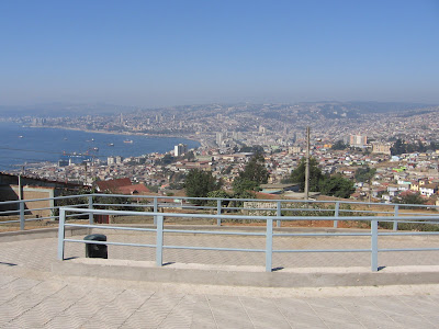 https://mdw-travel-data-us-east-1.s3.amazonaws.com/img/country/Chile/Mirador-Marina-Mercante/img_02.jpg