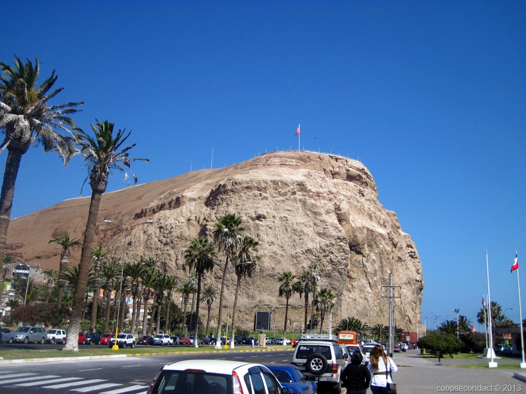 https://mdw-travel-data-us-east-1.s3.amazonaws.com/img/country/Chile/Morro-Arica/img_02.jpg