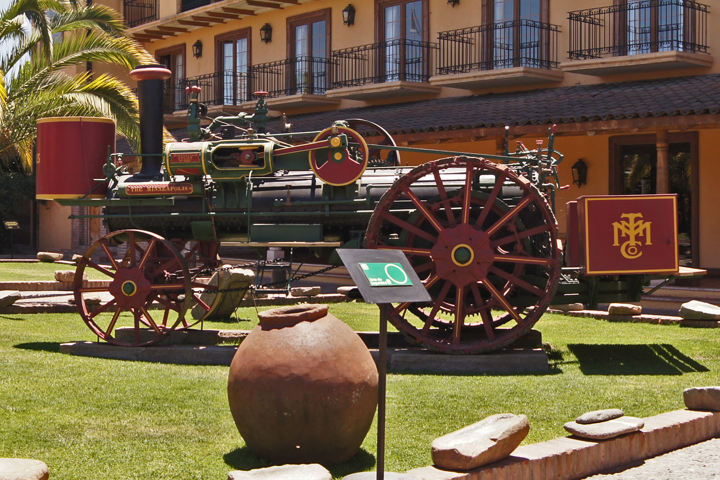 https://mdw-travel-data-us-east-1.s3.amazonaws.com/img/country/Chile/Museo-de-Colchagua/img_01.jpg