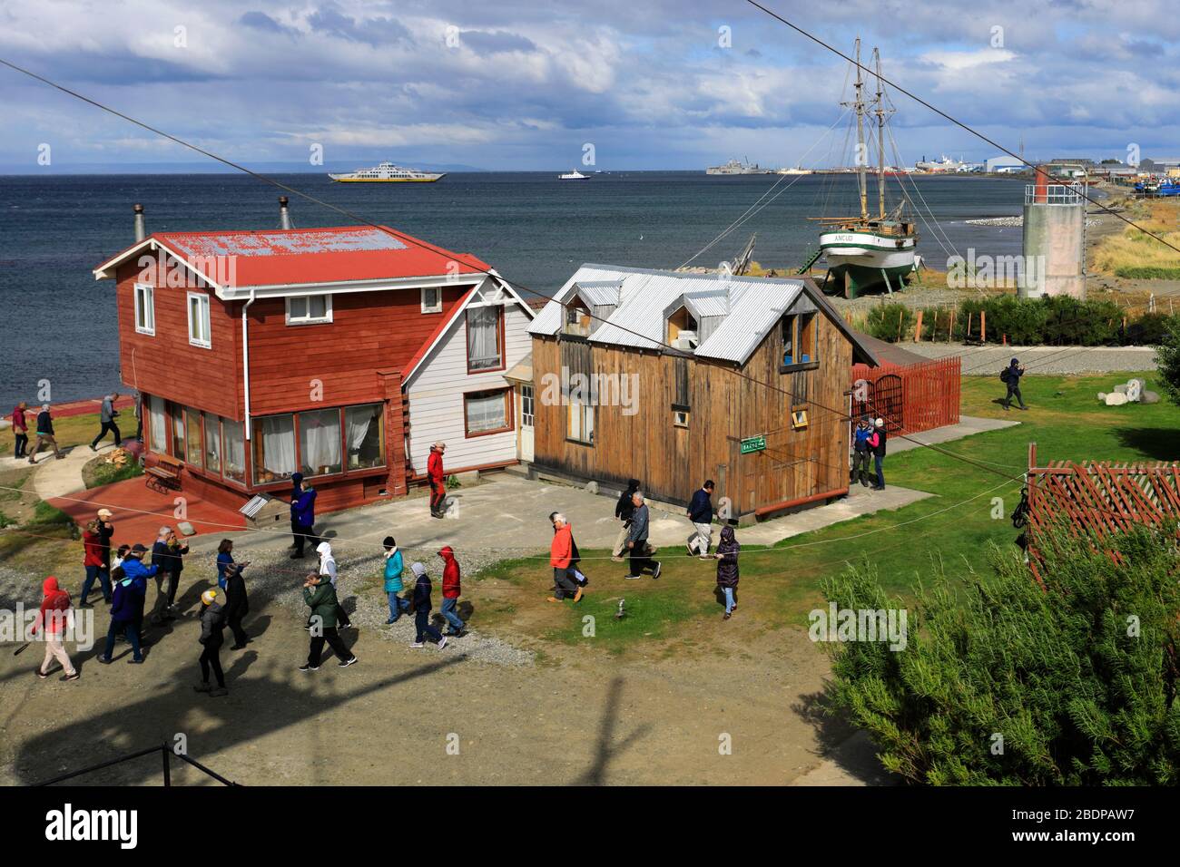https://mdw-travel-data-us-east-1.s3.amazonaws.com/img/country/Chile/Nao-Victoria-Museum/img_03.jpg