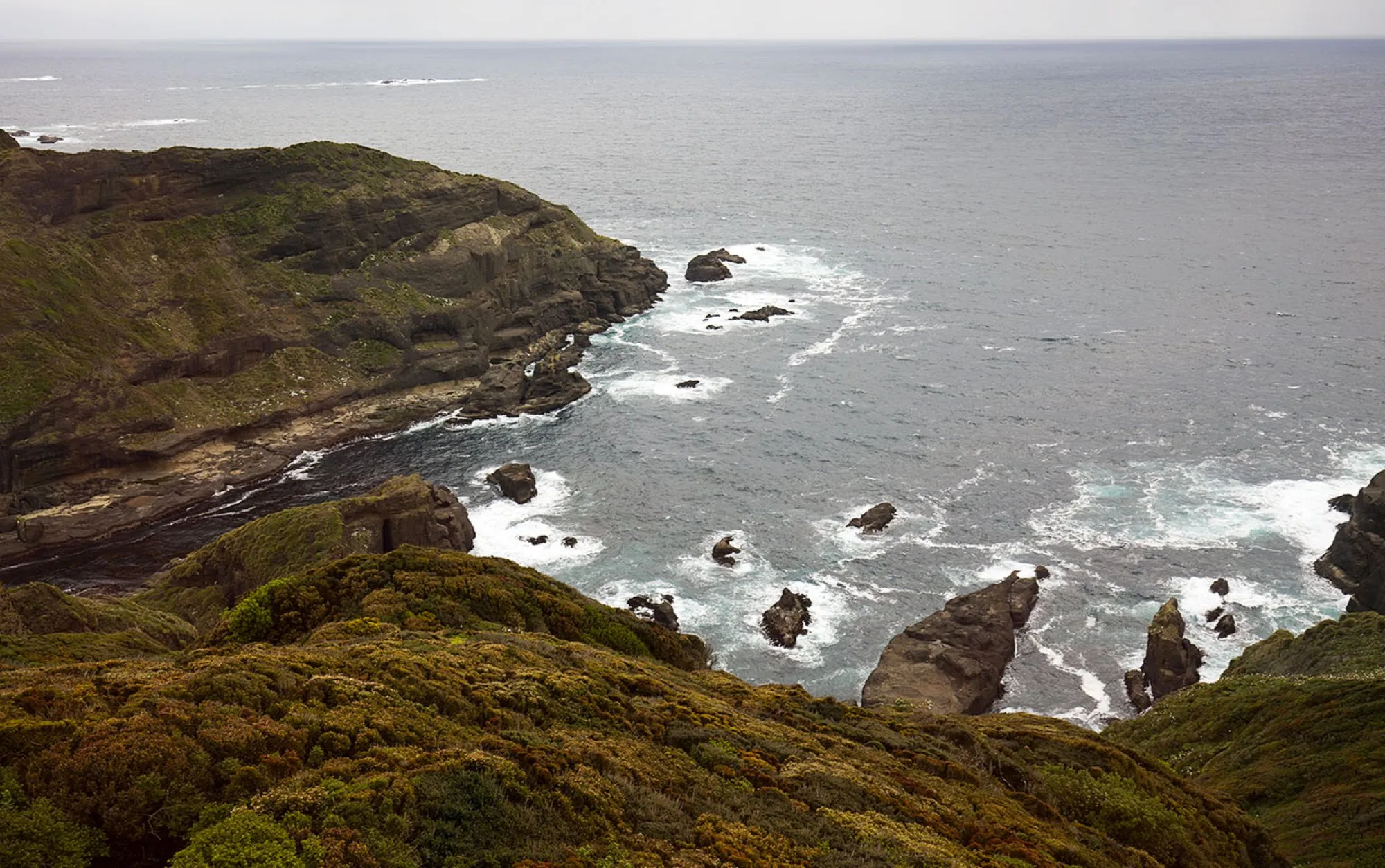 https://mdw-travel-data-us-east-1.s3.amazonaws.com/img/country/Chile/Paradise-Island/img_03.jpg
