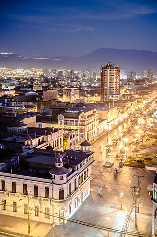 https://mdw-travel-data-us-east-1.s3.amazonaws.com/img/country/Chile/Paseo-Baquedano/img_03.jpg