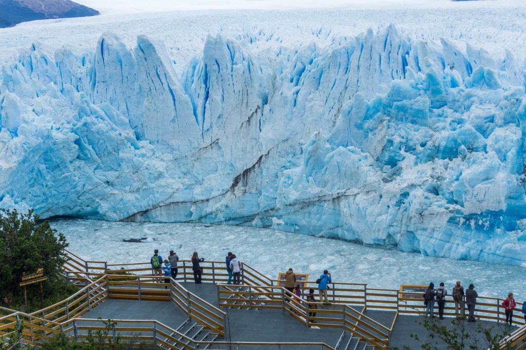 https://mdw-travel-data-us-east-1.s3.amazonaws.com/img/country/Chile/Perito-Moreno-Glacier/img_01.jpg