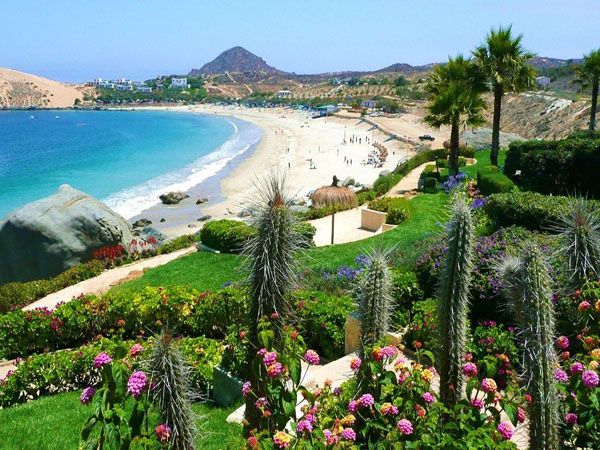 https://mdw-travel-data-us-east-1.s3.amazonaws.com/img/country/Chile/Playa-Blanca/img_03.jpg