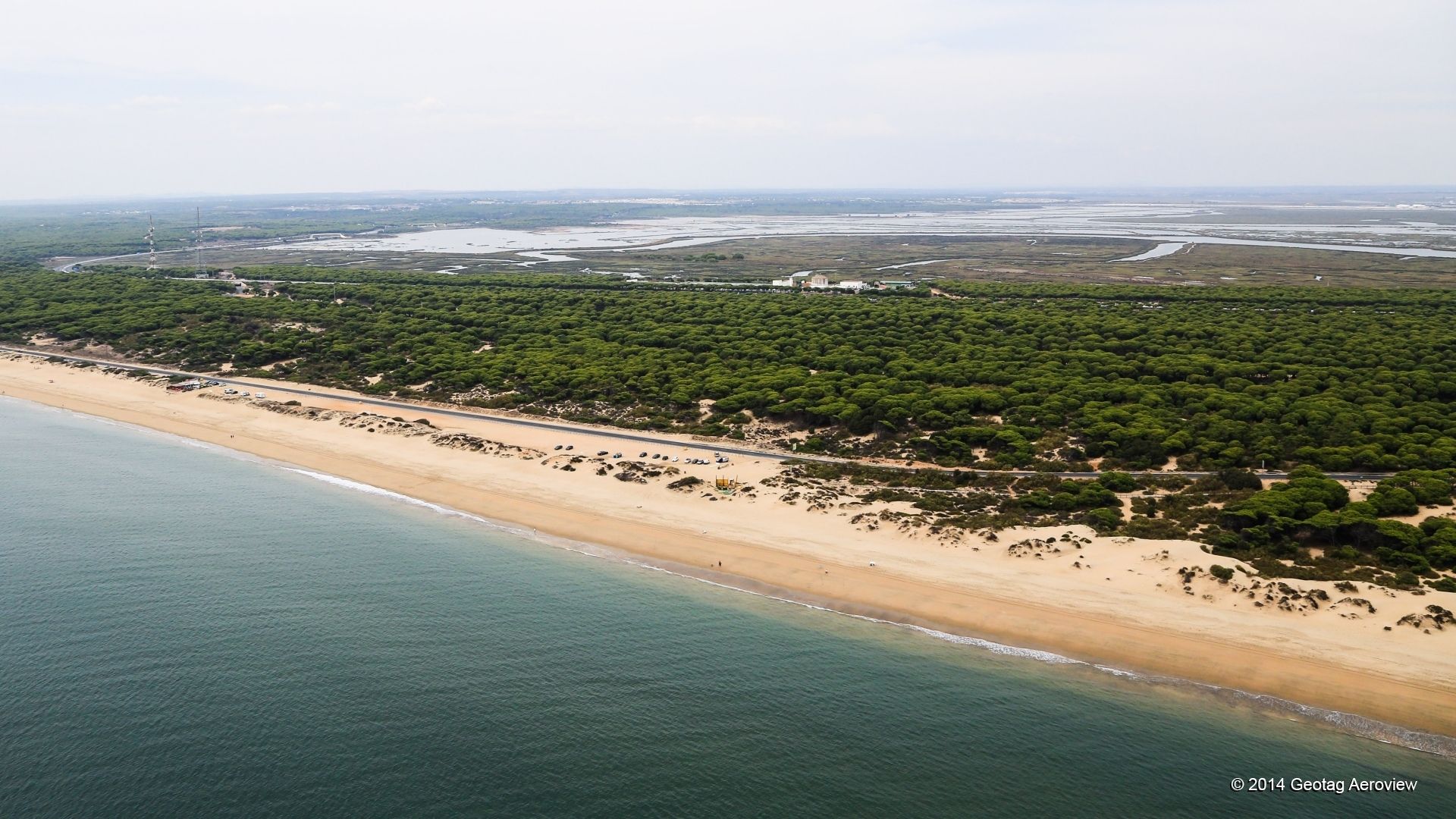 https://mdw-travel-data-us-east-1.s3.amazonaws.com/img/country/Chile/Playa-La-Bota/img_03.jpg