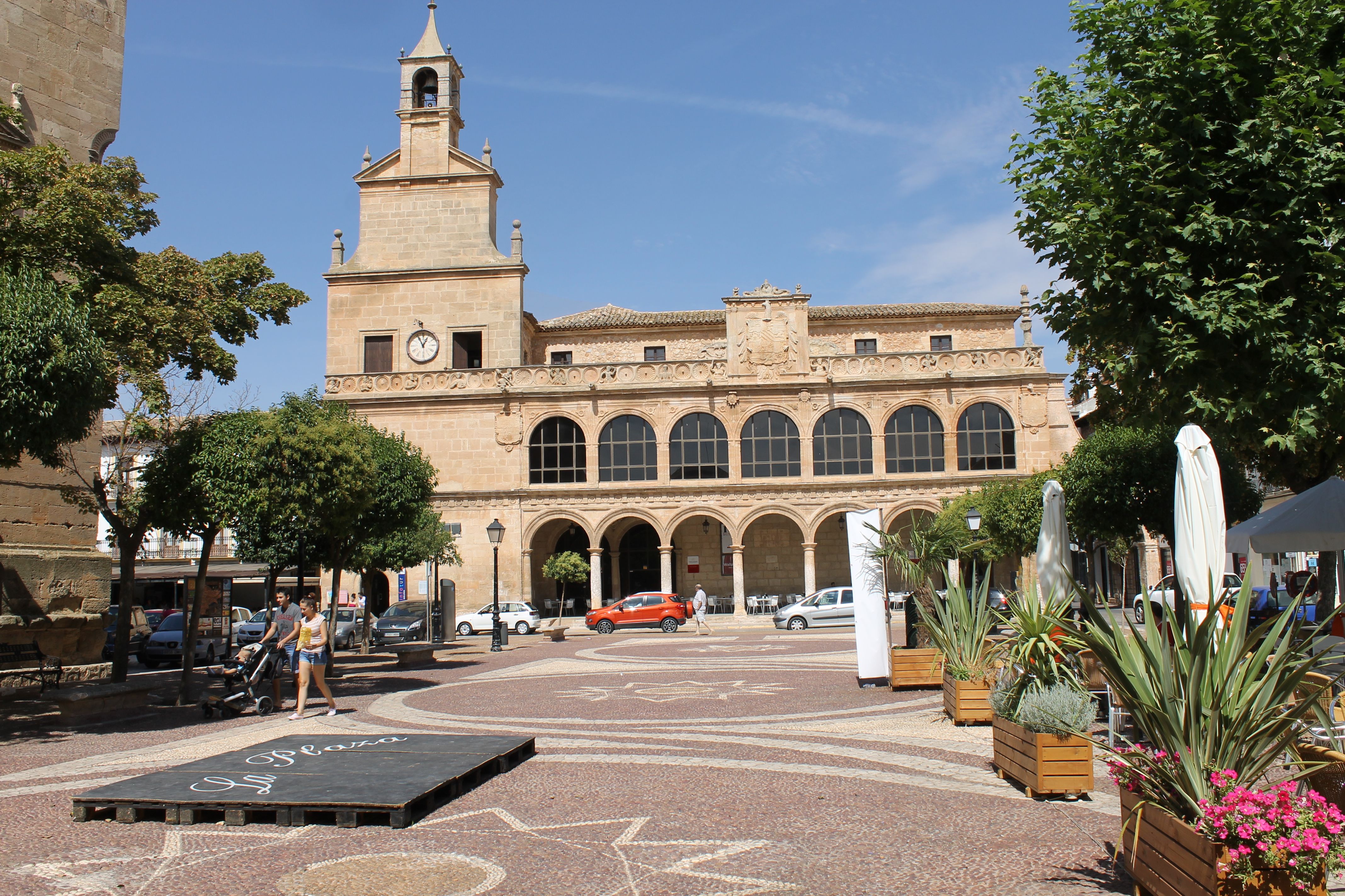 https://mdw-travel-data-us-east-1.s3.amazonaws.com/img/country/Chile/Plaza-de-San-Clemente/img_00.jpg